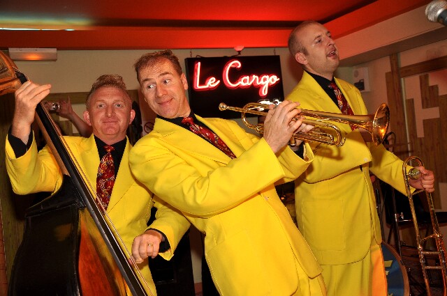 min 2009 05 06 cargo club 584